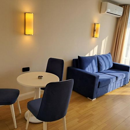 Aparthotel Best House Orbi City Batumi Exterior foto